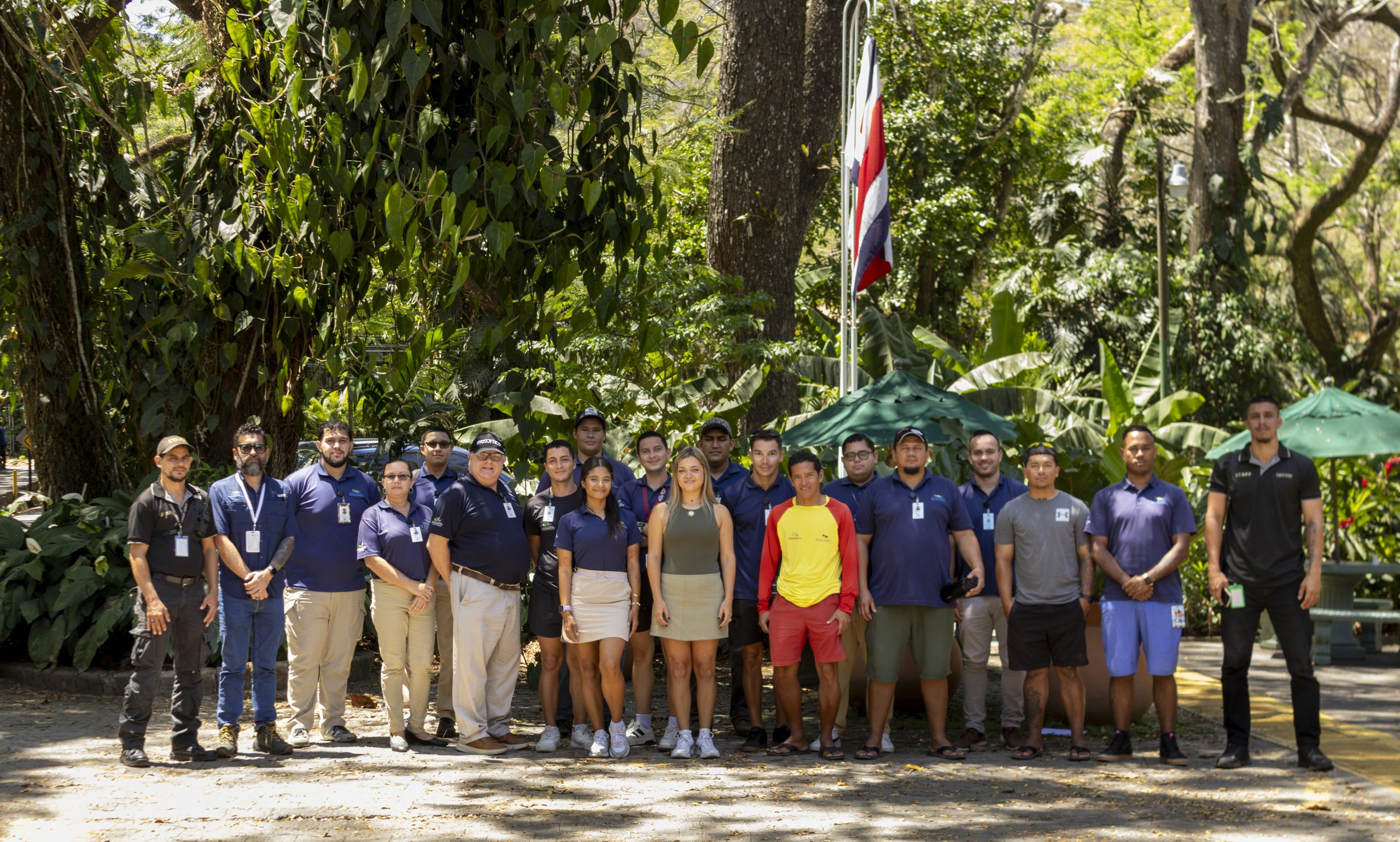 Colaboradores de Punta Leona se capacitan para la atención de tortugas marinas